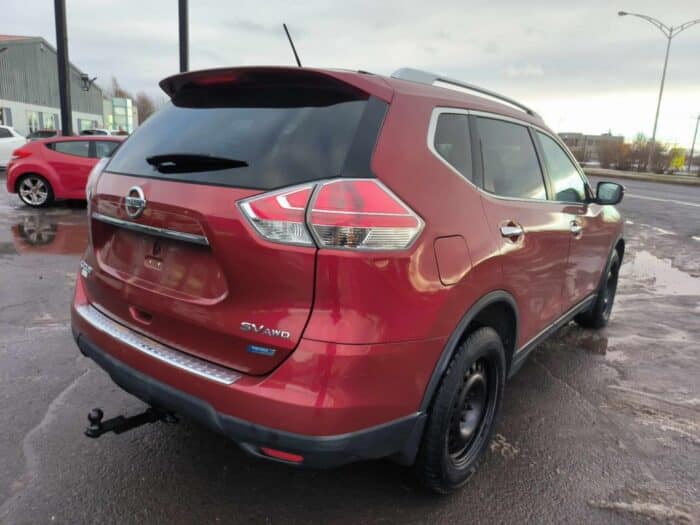 Nissan Rogue SV – Image 9