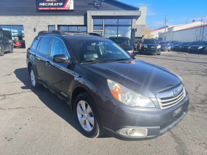 Subaru Outback 2.5i Sport avec Groupe Limité - Image 2