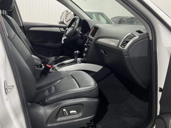 Audi Q5 2.0T Komfort - Image 20