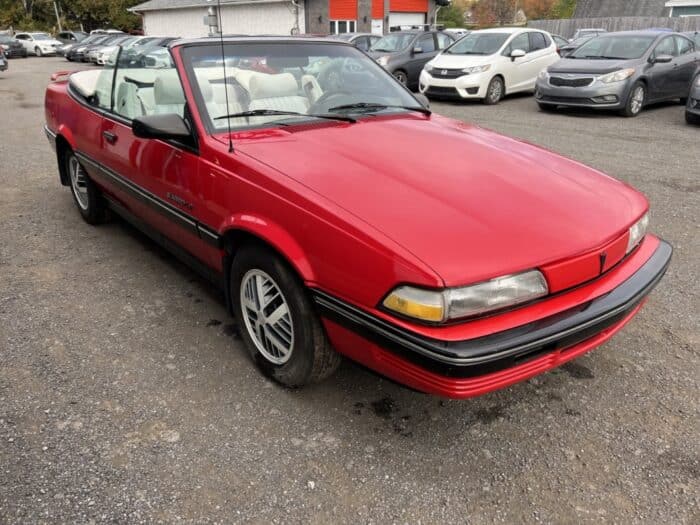 Pontiac Sunbird LE - Image 9