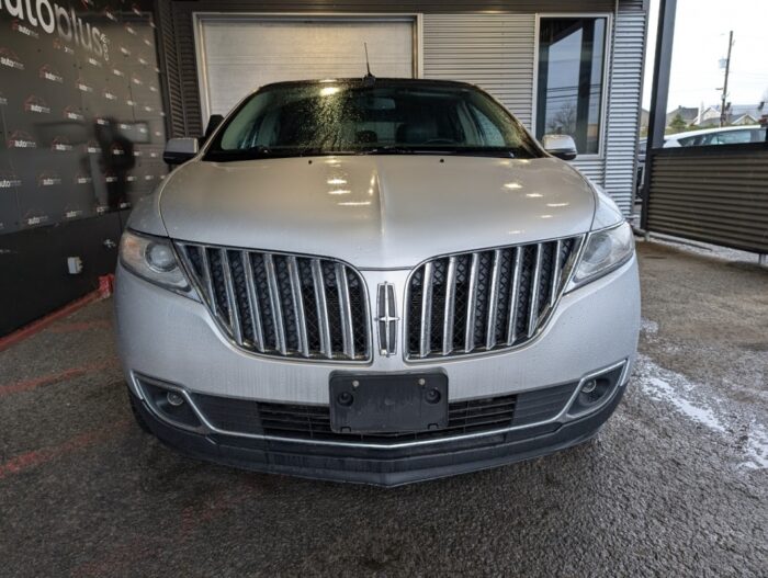 Lincoln MKX - - Image 3