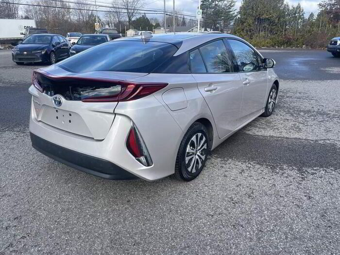 Toyota Prius Prime Auto - Image 5