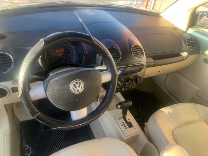 Volkswagen Beetle Comfortline - Image 9