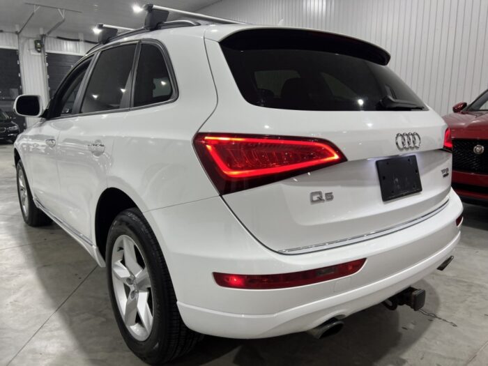 Audi Q5 2.0T Komfort - Image 25