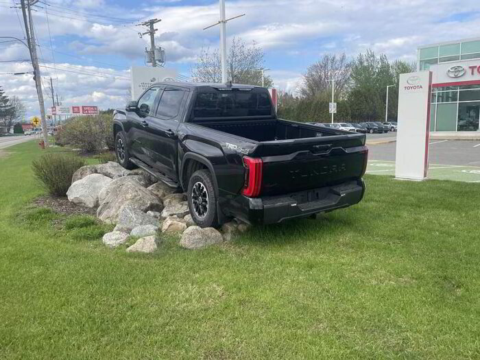 Toyota Tundra LIMITED HYBRIDE CREW MAX - SPÉCIALE DÉMONSTRATEUR - Image 6