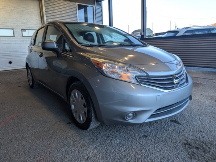 Nissan Versa SV - Image 4