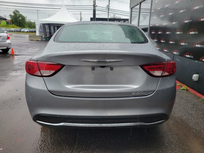 Chrysler 200 C - Image 6