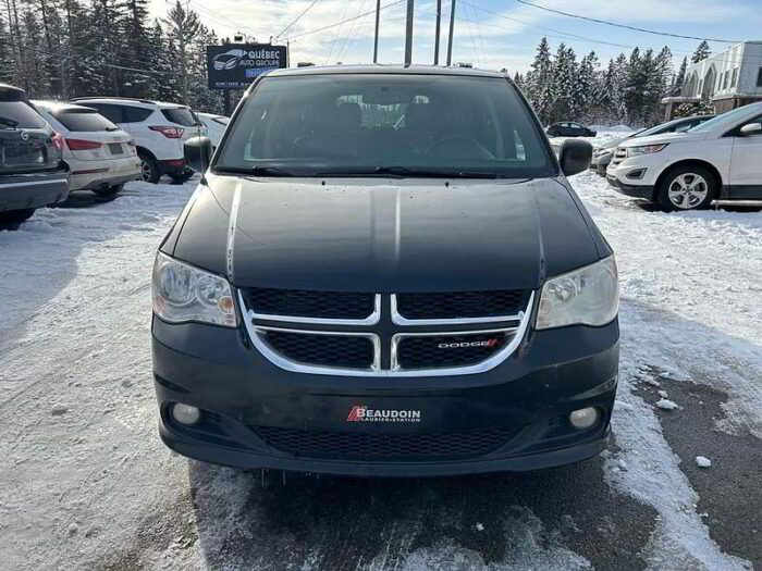 Dodge Grand Caravan SXT Premium Plus fourgonnette de tourisme 4 portes - Image 4