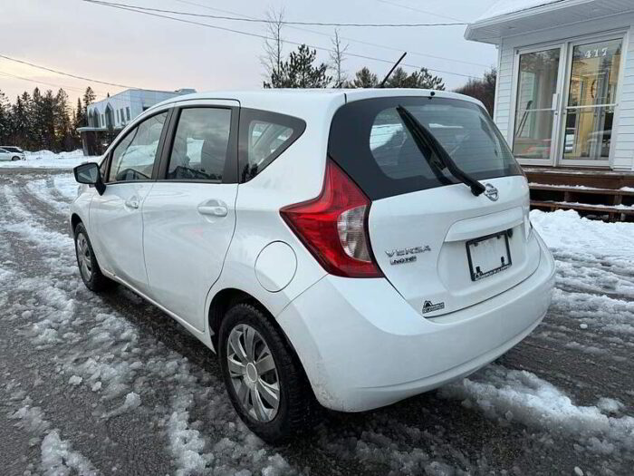 Nissan Versa Note 1.6 S à hayon 5 portes BM - Image 3