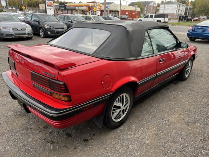 Pontiac Sunbird LE - Image 5