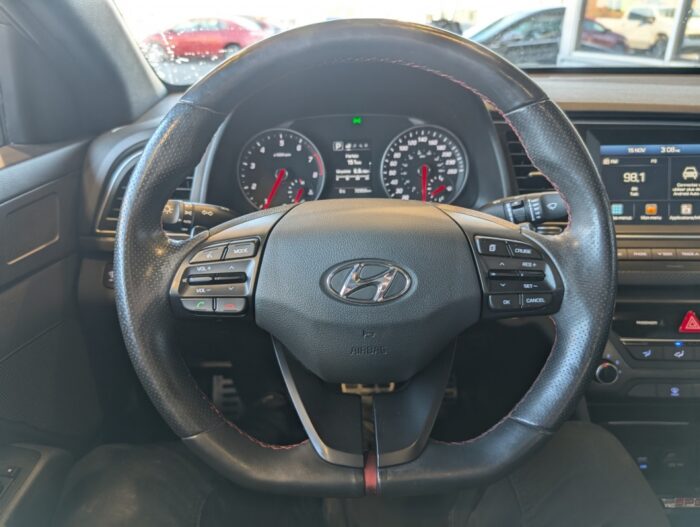 Hyundai Elantra Sport - Image 13