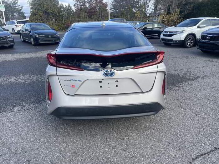 Toyota Prius Prime Auto - Image 6