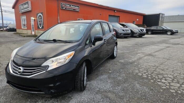 Nissan Versa SV - Image 3