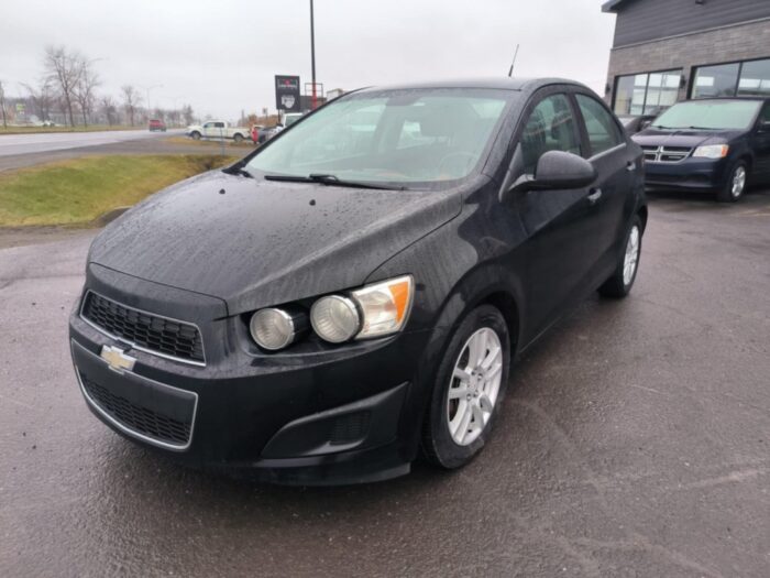 Chevrolet Sonic LT – Image 4