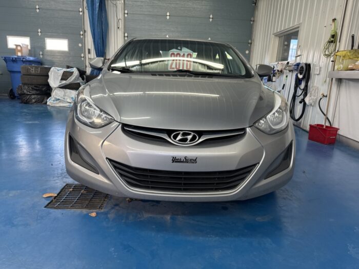 Hyundai Elantra GL - Image 5