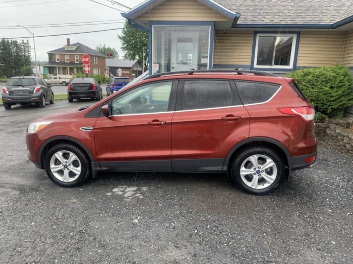 Ford Escape SE – Image 8