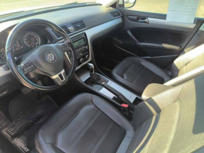 Volkswagen Passat Comfortline boîte automatique de 2,5 L - Image 11