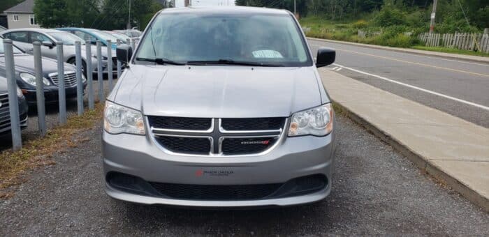 Dodge Grand Caravan Ensemble Valeur Plus - Image 3