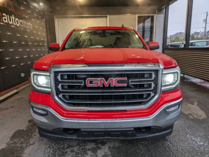 GMC Sierra 1500 SLE - Image 3