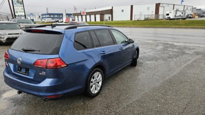 Volkswagen Golf SportWagen Trendline - Image 5