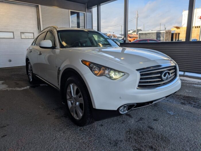 Infiniti QX70 Premium - Image 4