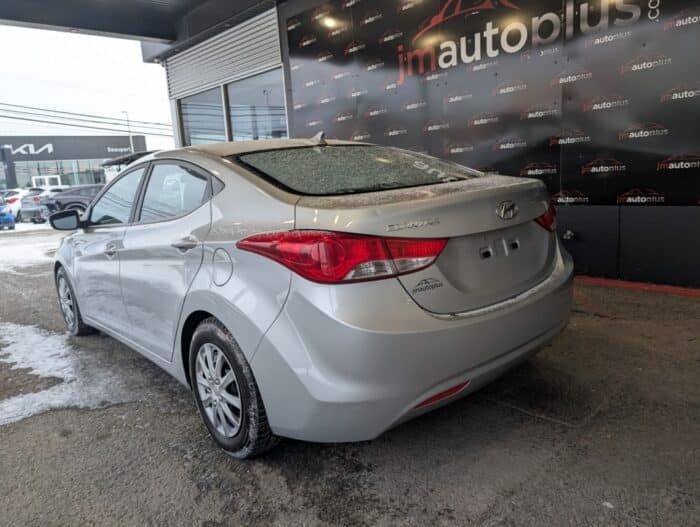 Hyundai Elantra GLS - Image 7