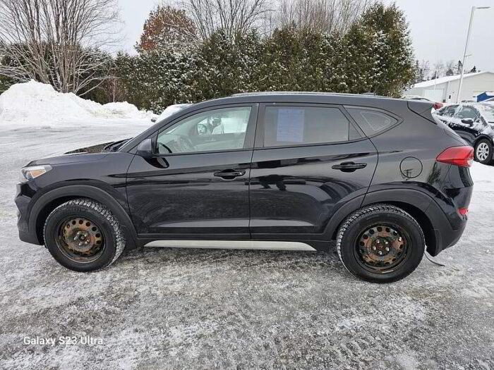 Hyundai Tucson AWD 4dr 2.0L - Image 4