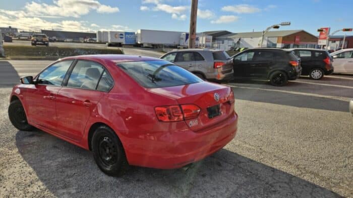 Volkswagen Jetta Trendline+ - Image 4