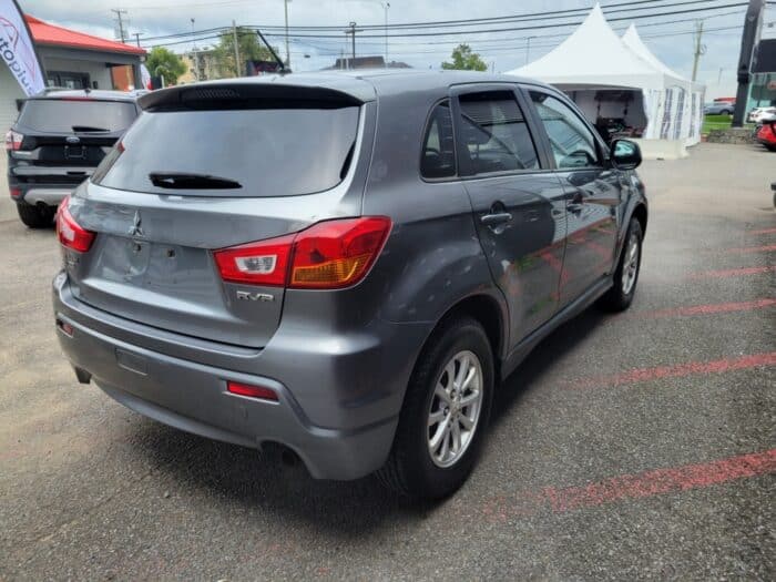 Mitsubishi RVR SE – Image 5