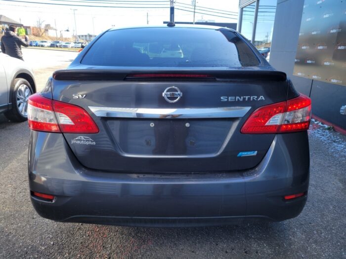 Nissan Sentra S - Image 6