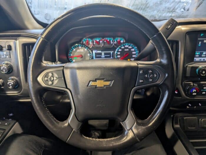 Chevrolet Silverado 1500 LT – Image 12