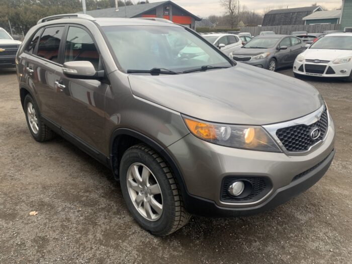 KIA Sorento LX - Image 6