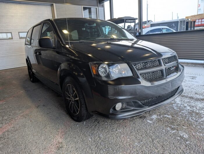 Dodge Grand Caravan SXT – Image 4