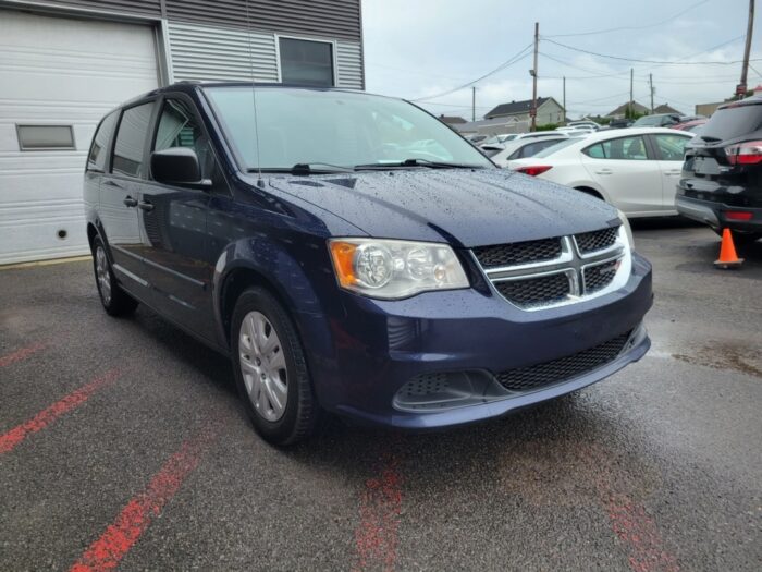 Dodge Grand Caravan Ensemble Valeur Plus - Image 4