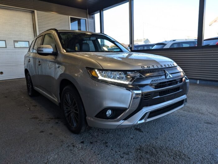 Mitsubishi Outlander PHEV SE – Image 4