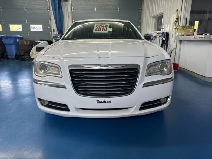 Chrysler 300 300C - Image 5