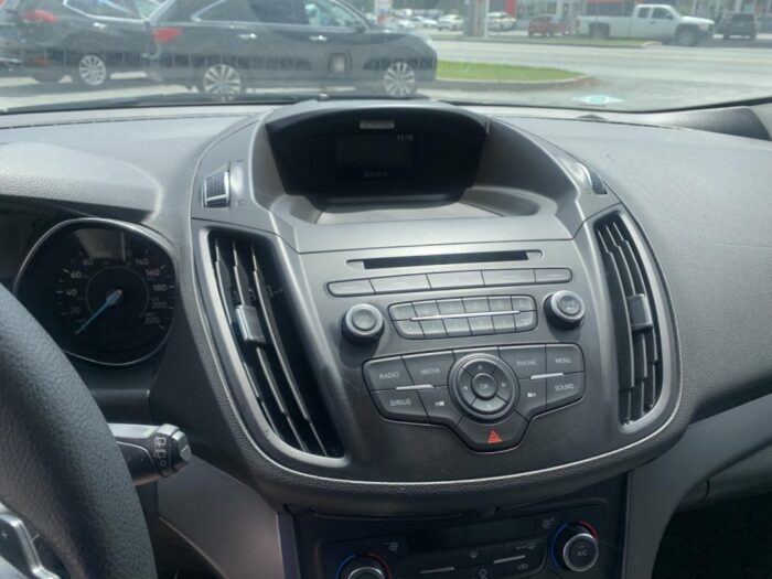 Ford Escape SE - Image 18