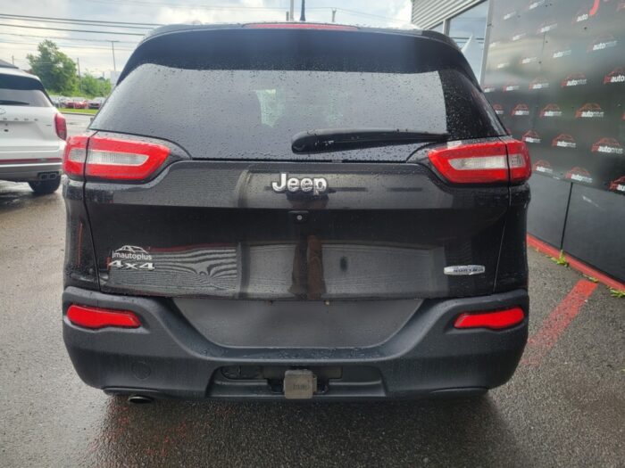 Jeep Cherokee North – Image 6