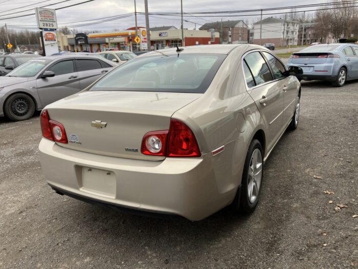 Chevrolet Malibu LS - Image 6