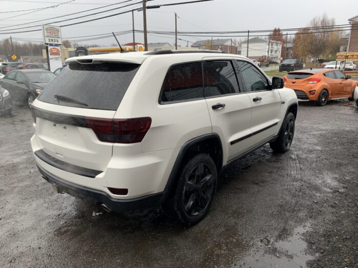 Jeep Grand Cherokee Overland - Image 4