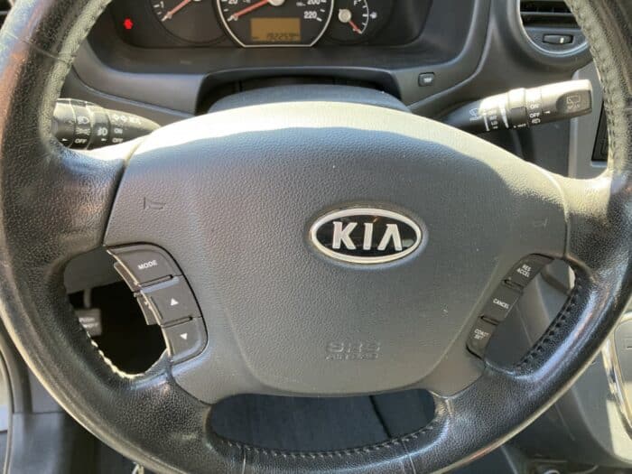 KIA Rondo EX – Image 16