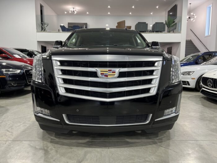 Cadillac Escalade Premium Luxe - Image 4