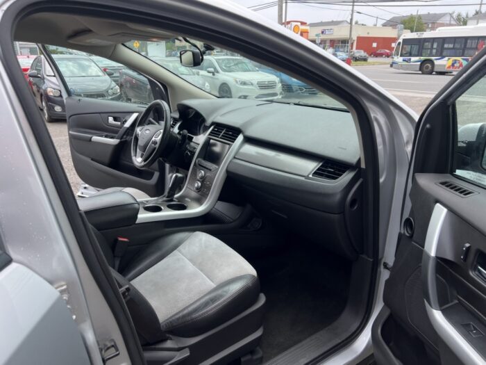 Ford Edge SEL - Image 9