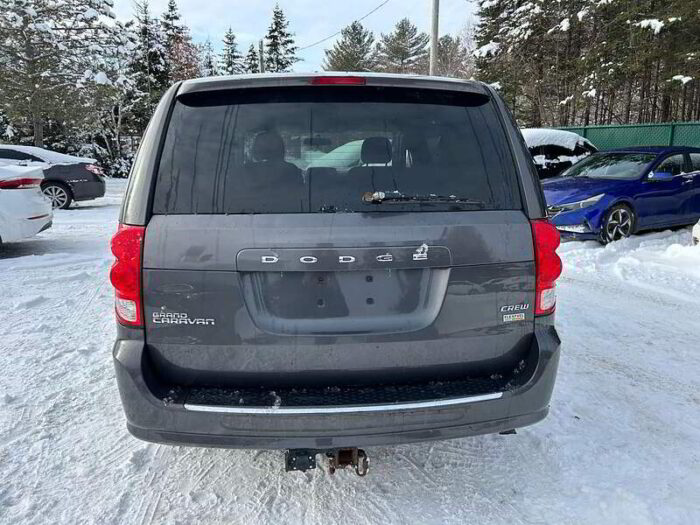 Dodge Grand Caravan Familiale à 4 portes, cabine multiplaces - Image 3