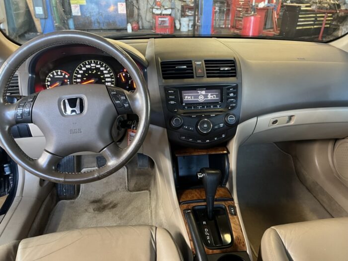 Honda Accord LX-G - Image 12