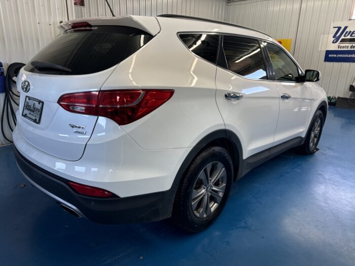 Hyundai Santa Fe Sport Premium - Image 7