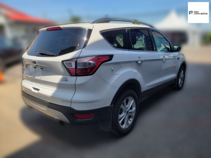 Ford Escape SE - Image 3