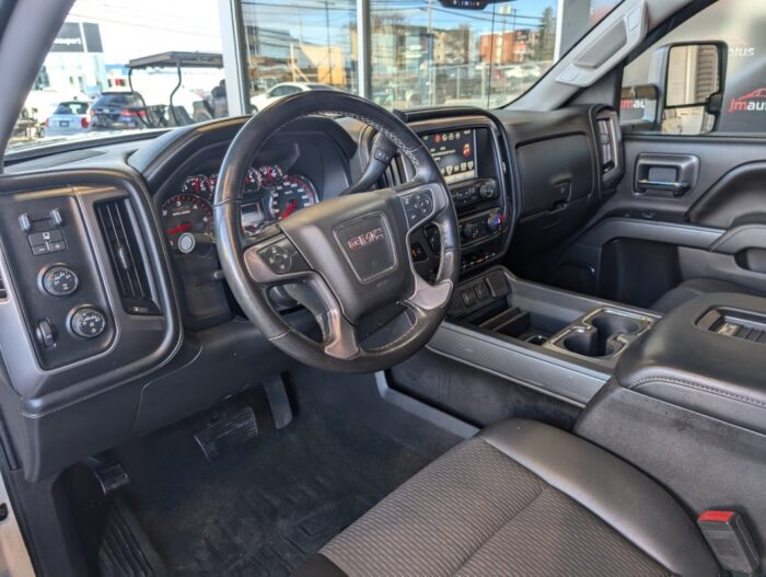 GMC Sierra 1500 SLE - Image 7