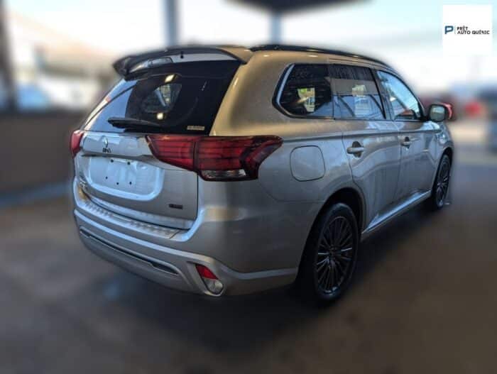 Mitsubishi Outlander PHEV SE - Image 6