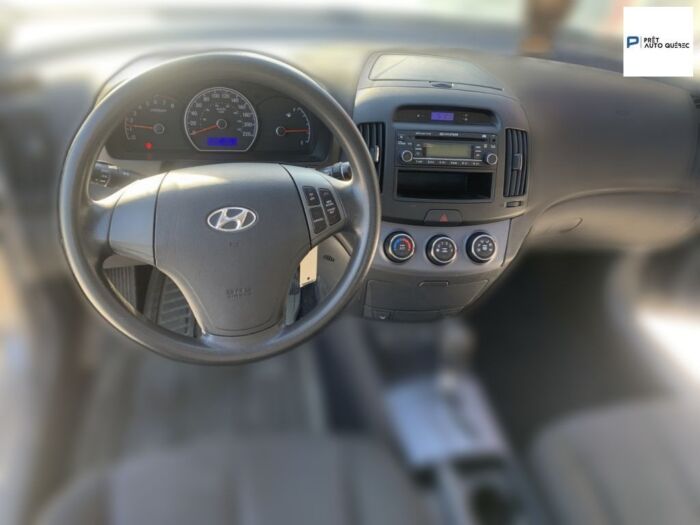 Hyundai Elantra GL – Image 21